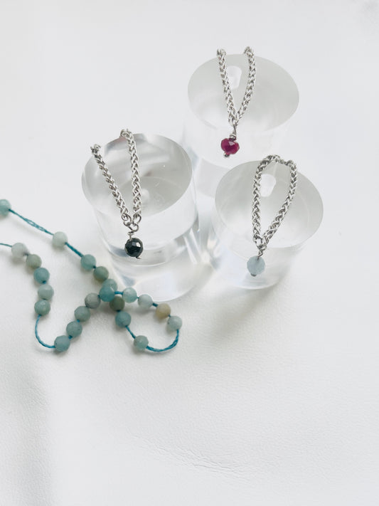 Chain ring with beads