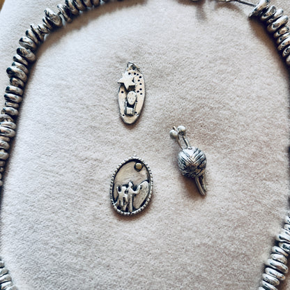 Hot air balloon and star pendant